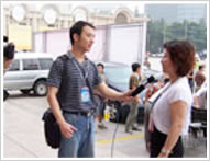 央视记者现场采访全国北京孕婴童博览会组委会秘书长